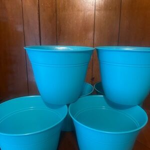 Bright Turquoise Plastic Planter Pots - Set of 6
